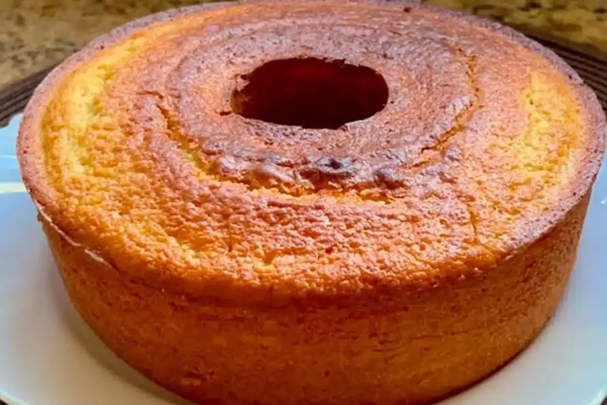 O melhor bolo chama visita para você saborear com uma xícara