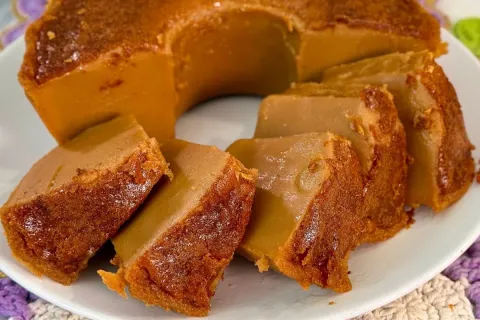 O melhor bolo cremoso de liquidificador feito de um jeito pr