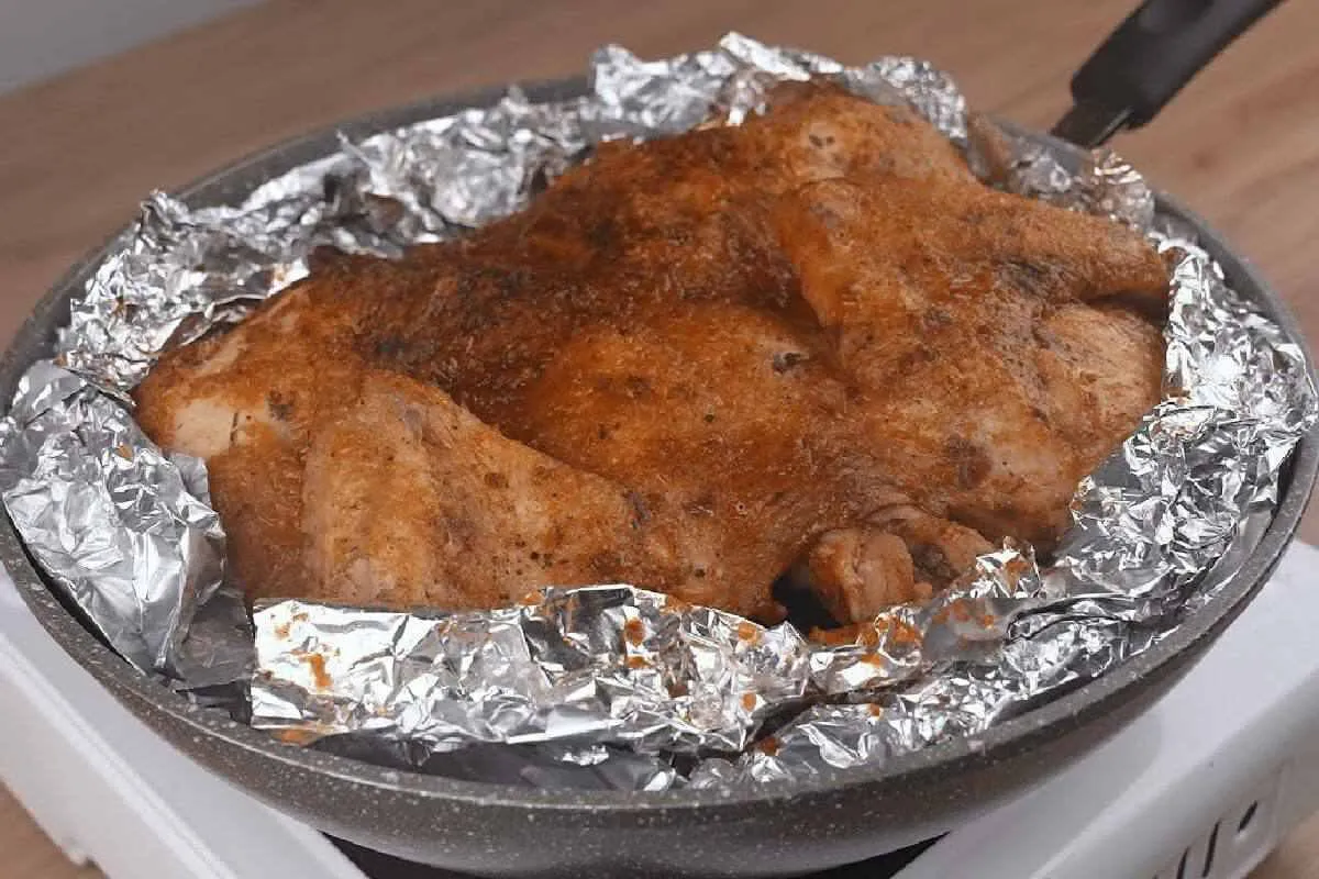 O segredo para preparar um frango suculento e bem molhadinho
