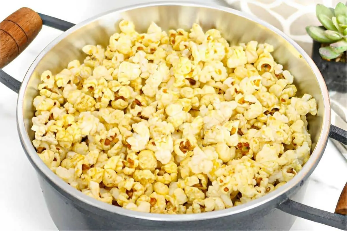 Os segredos da pipoca de cinema uma pipoca amanteigada delic