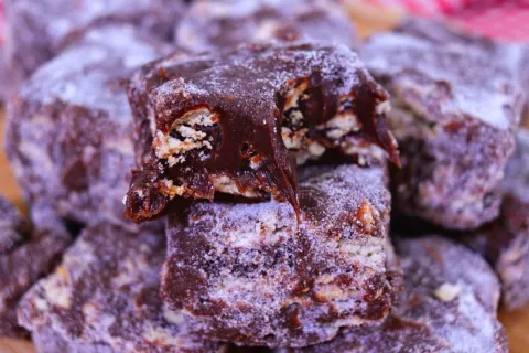 Palha italiana de chocolate: macia e deliciosa, receita fáci