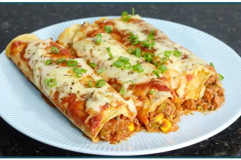 Panqueca de carne moída saborosa: prato completo que vai agr