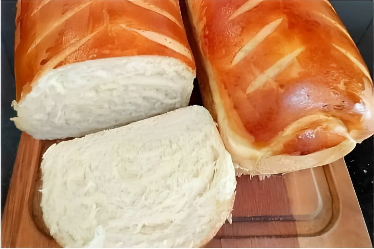 Pão caseiro amanteigado um pão gostoso perfeito para acompan