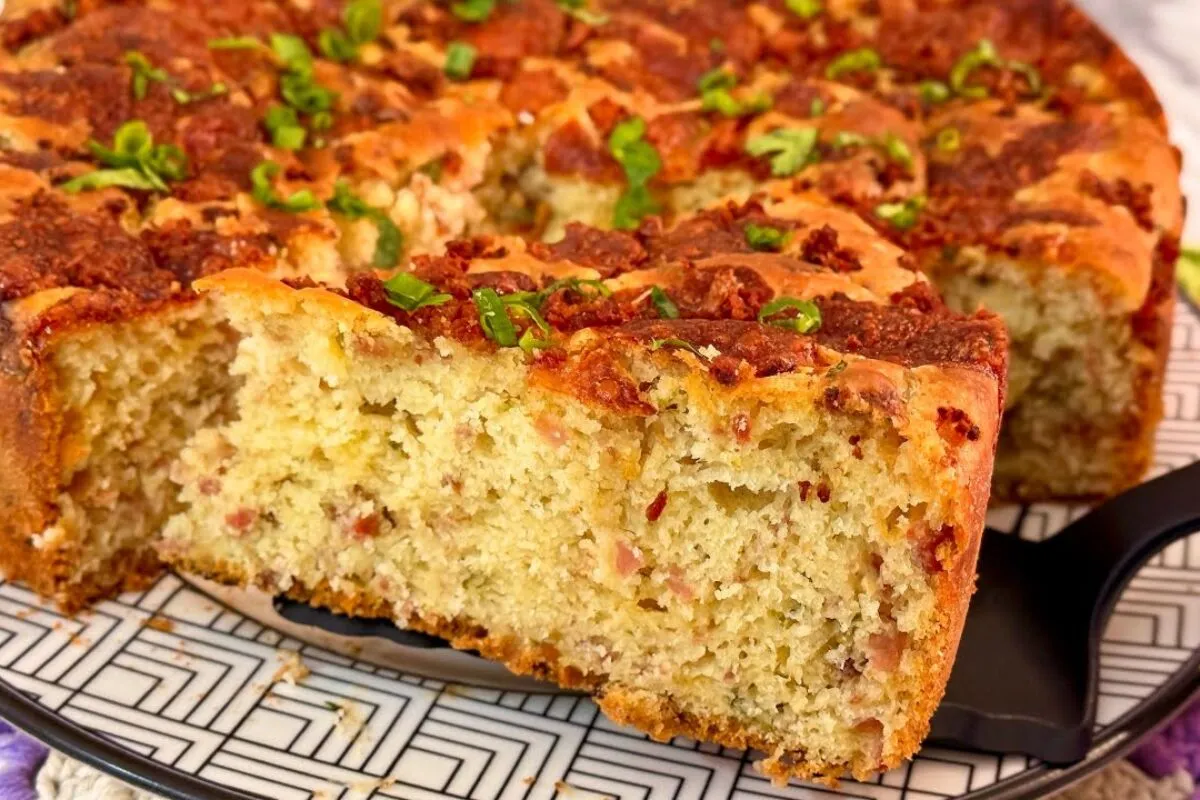 Pão caseiro de colher: não precisa sovar e fica incrivelment