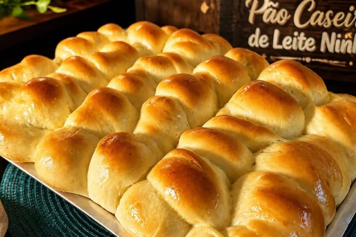 Pão caseiro de leite Ninho extremamente fofinho e macio, par
