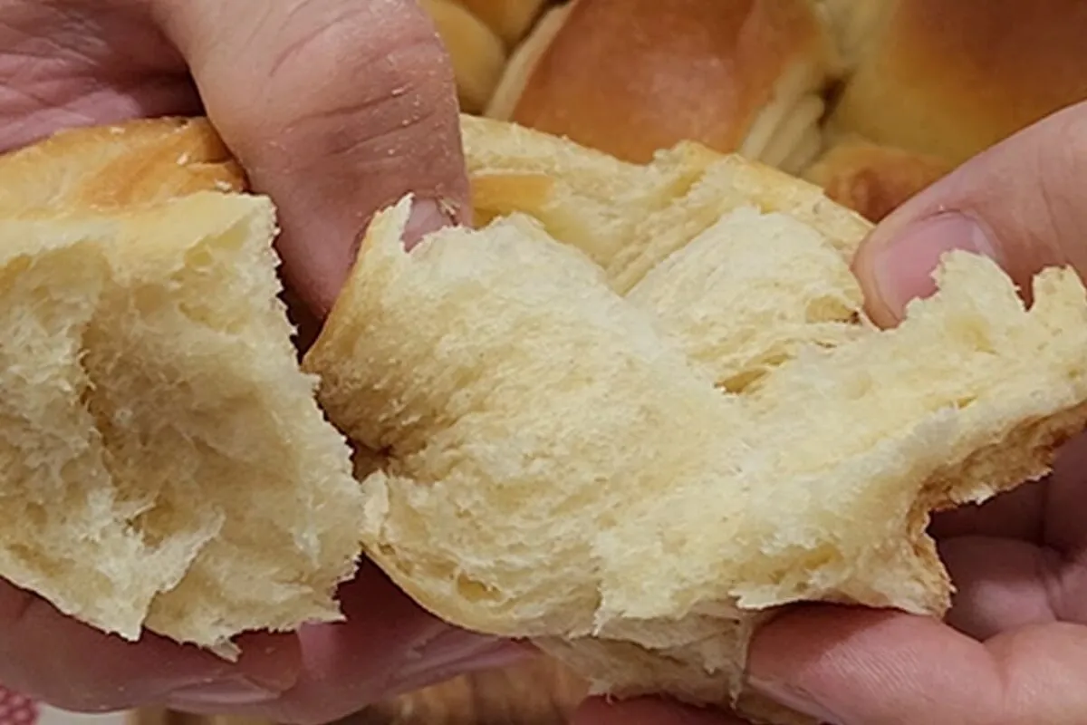 Pão caseiro de margarina bem fofinho, fácil de fazer e perfe