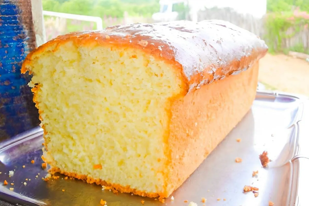 Pão caseiro de massa mole feito no liquidificador muito fofi