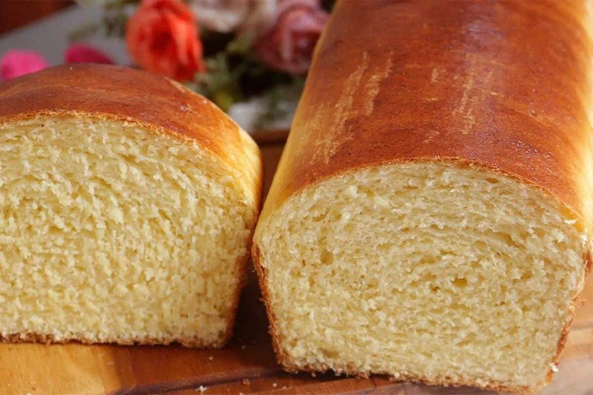 Pão caseiro fofinho com misturinha de fubá, econômico e quen