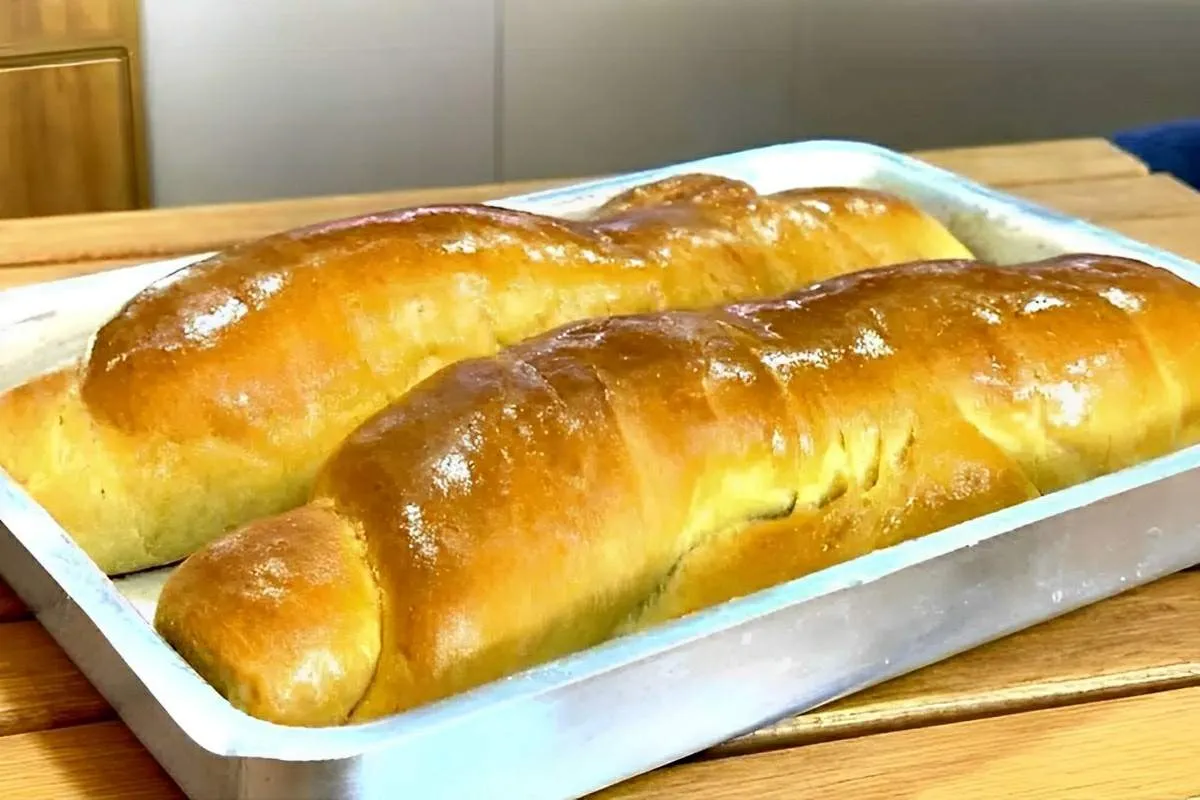 Pão caseiro fofinho e perfeito para o seu lanche da tarde ou