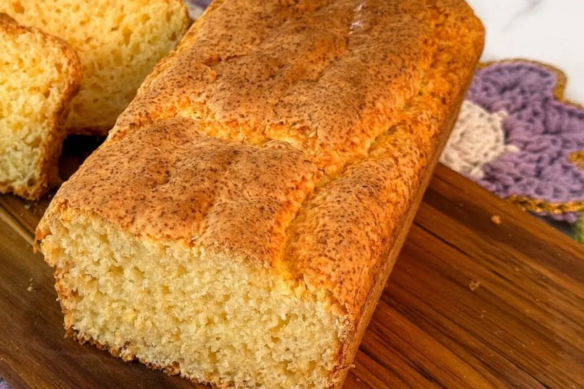 Pão caseiro fofinho sem farinha de trigo simples e sem erros