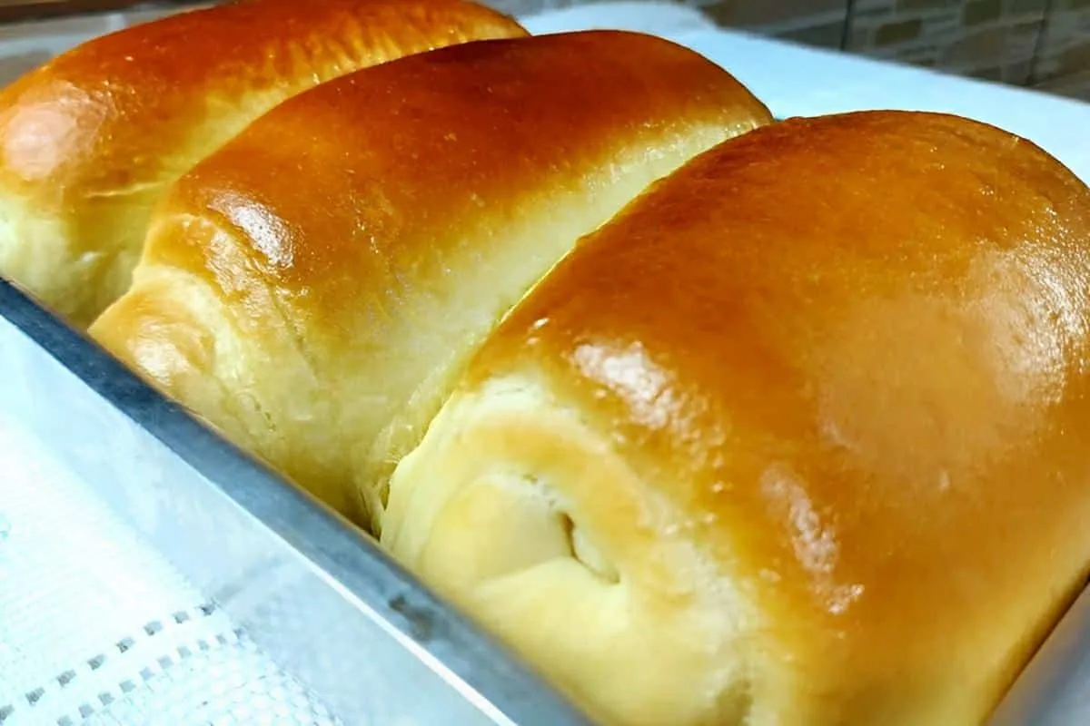 Pão caseiro sem ovos e sem leite muito fácil e prático de pr