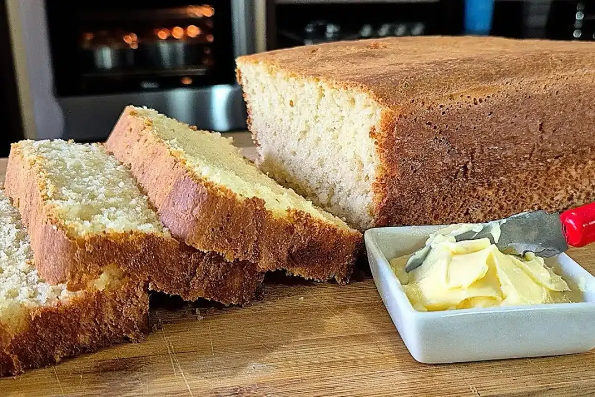 Pão caseiro sem precisar sovar a massa, feito de um jeito pr