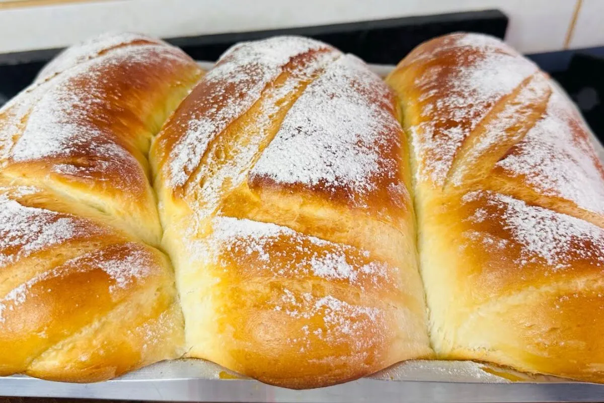 Pão caseiro super macio e quentinho, que vai perfumar a sua