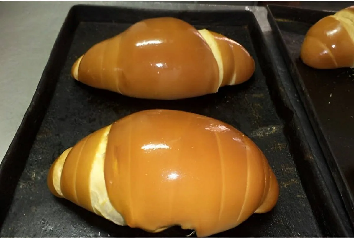 Pão caseiro tradicional bem fofinho e macio um pão que derre