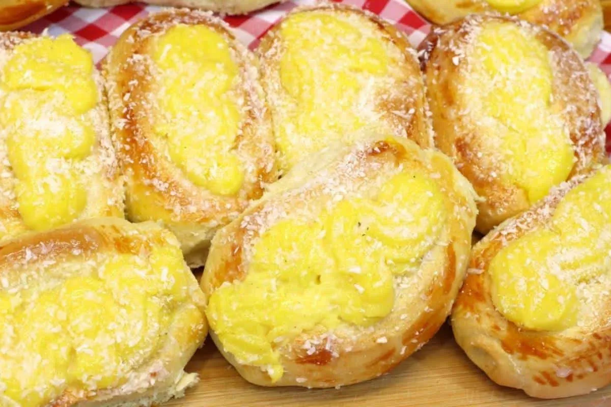 Pão com creme chineque: docinho e gostoso igual ao do balcão