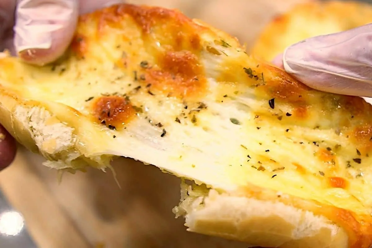 Pão de alho de forno: tão gostoso que você vai querer fazer