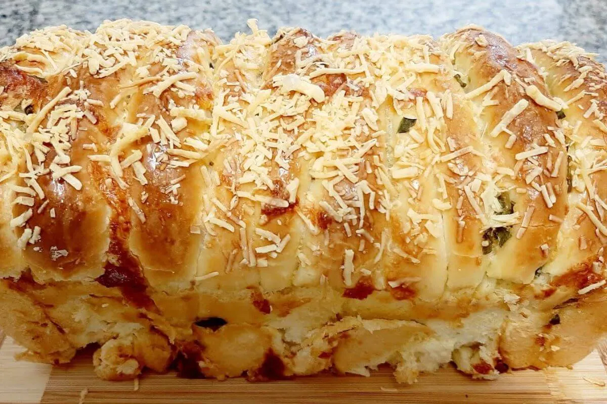 Pão de alho em camadas: desse jeito é a primeira vez que voc