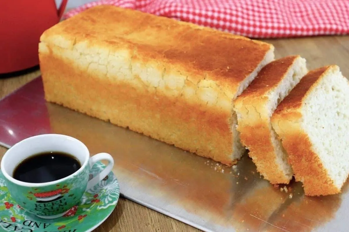 Pão de arroz cru delicioso: não vai farinha de trigo nem lei