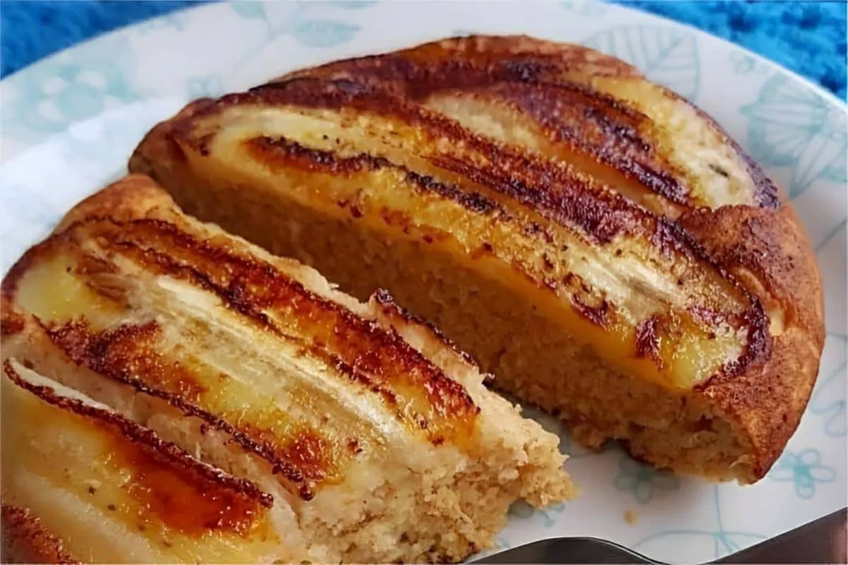 Pão de aveia com banana na frigideira um lanche delicioso e