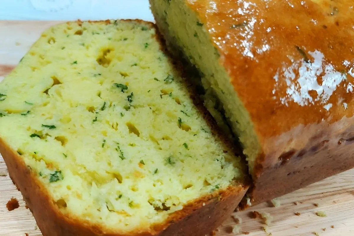 Pão de cebola com fermento de bolo feito no liquidificador m