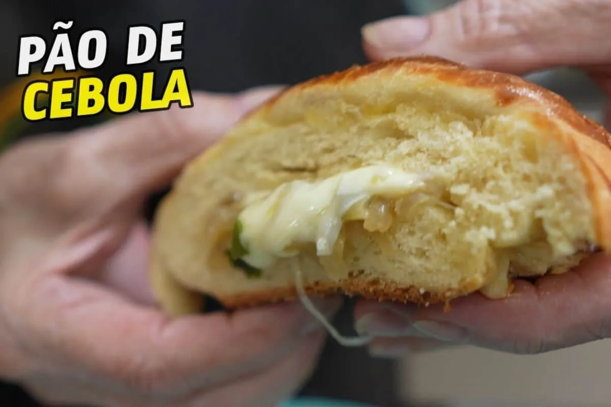 Pão de cebola recheado que fica leve, saboroso e é perfeito