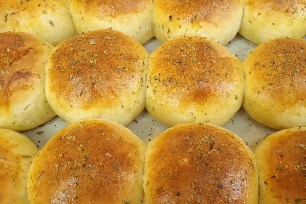 Pão de cebola super macio e cheiroso: uma receita fácil e de