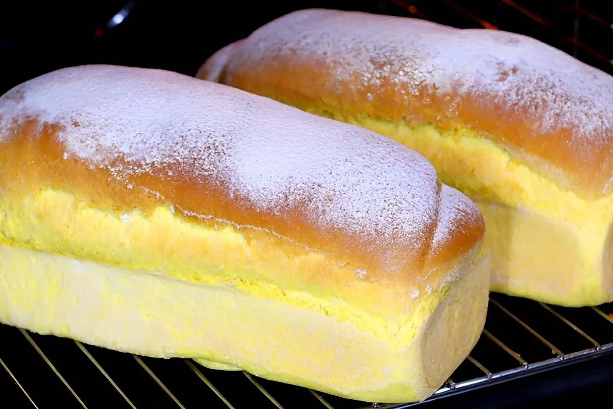 Pão de cenoura caseiro sem leite muito fofinho delicioso e p