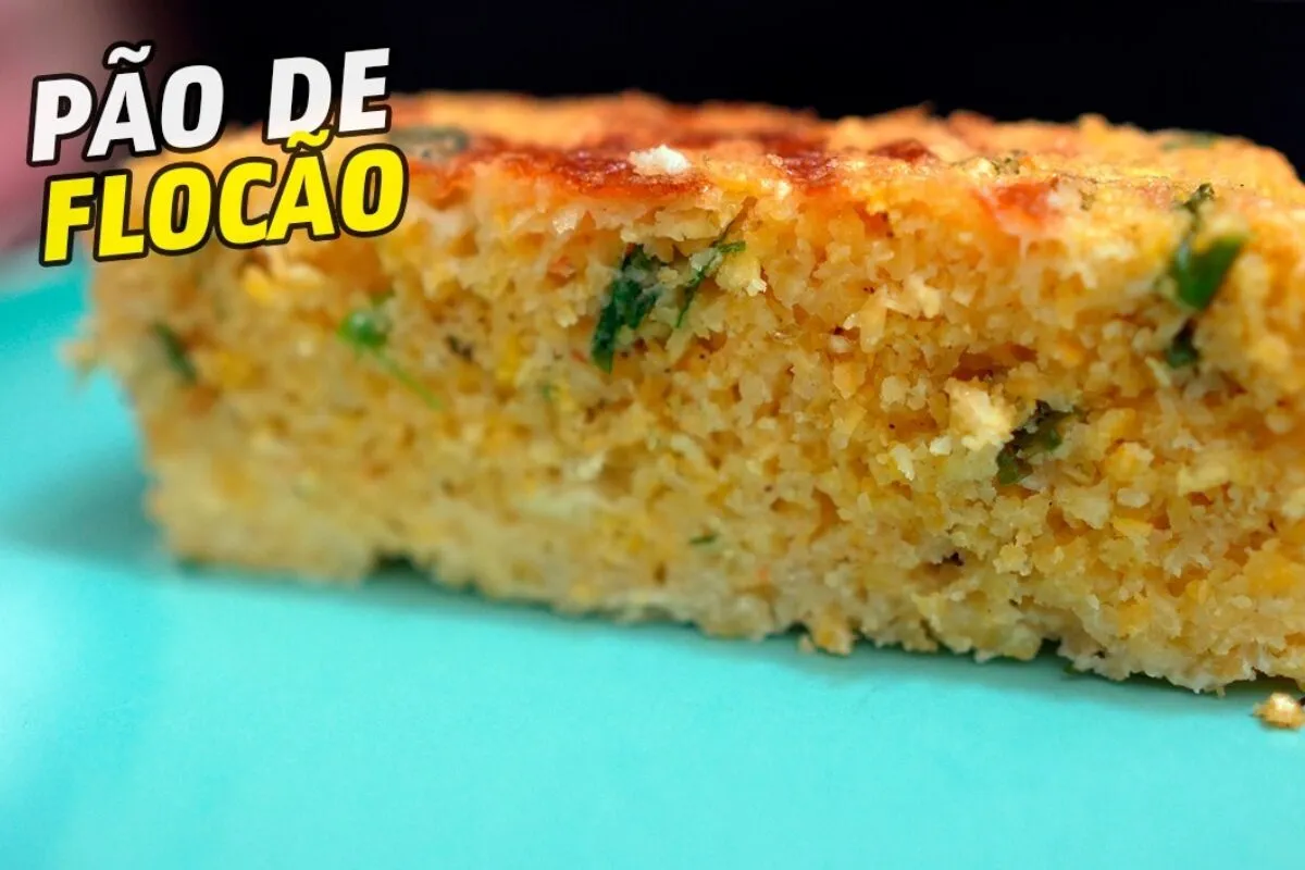 Pão de flocão fofinho e temperado para o café da tarde