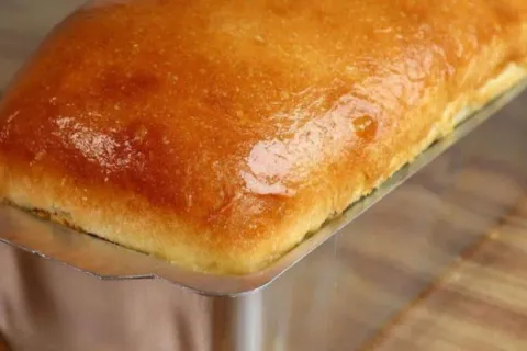 Pão de forma caseiro para o café da manhã: essa receita não 