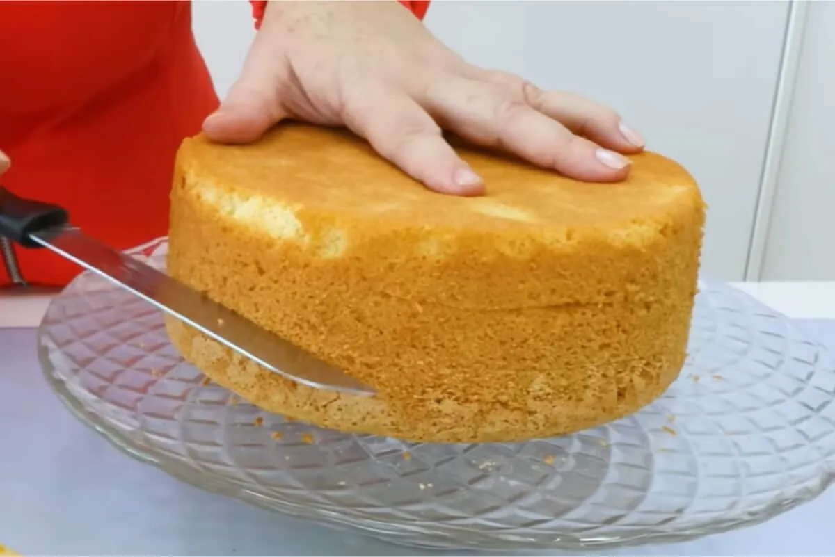 Pão de ló: aprenda a fazer o verdadeiro pão de ló com 3 ingr