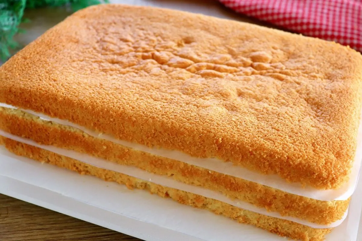 Pão de ló profissional que fica grandão e muito fofinho, com
