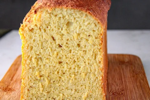 Pão de milho sem sova muito fofinho, uma receita prática que