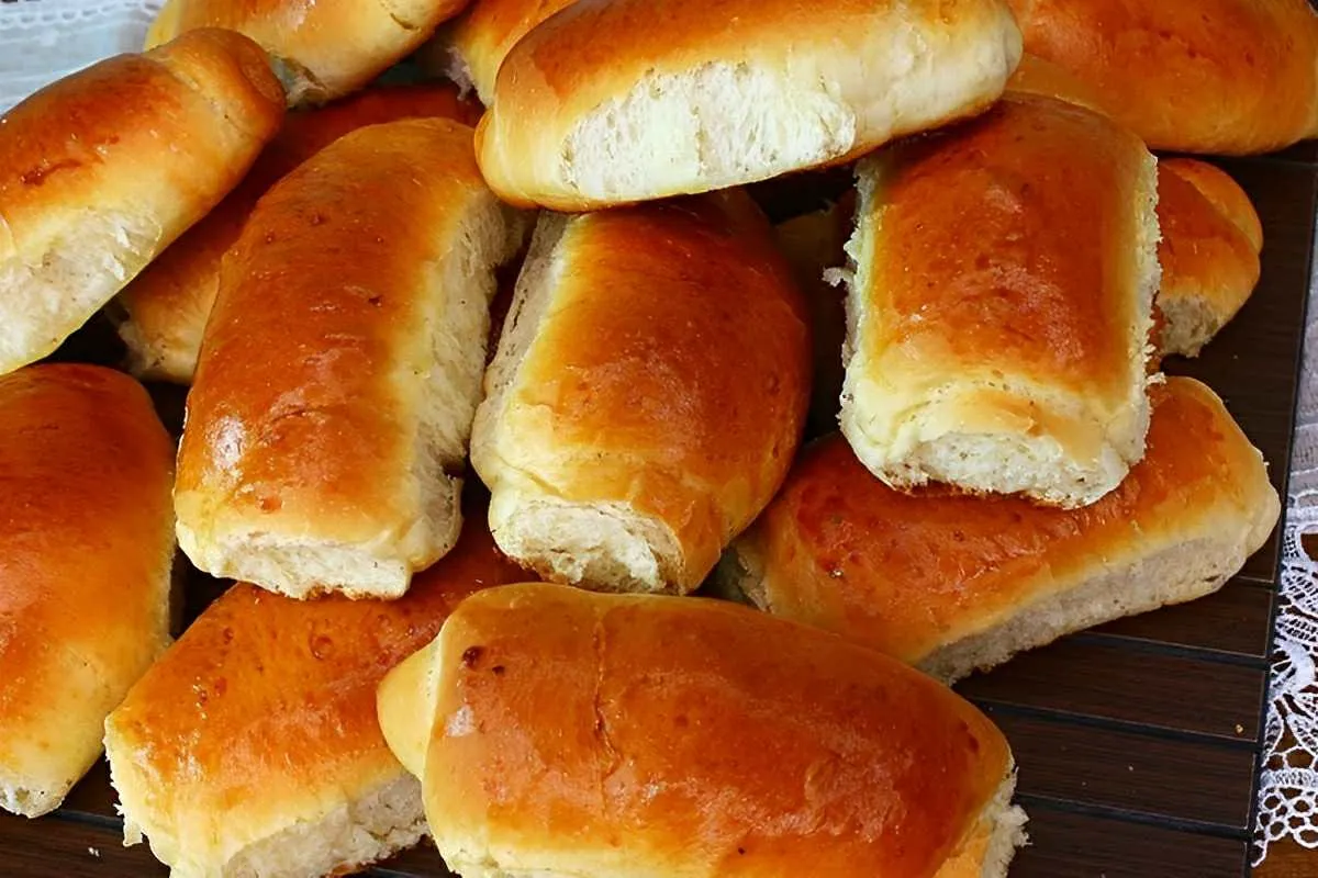 Pão de minuto caseirinho fofinho delicioso e feito com ingre