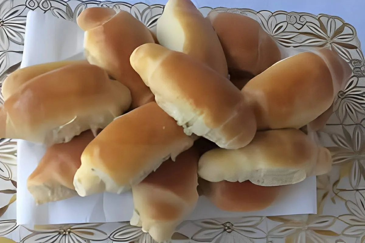 Pão de minuto ele fica pronto bem rápido e não precisa sovar