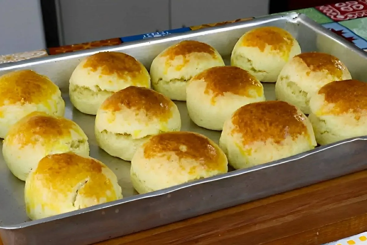 Pão de minuto feito com pó royal e que não precisa sovar fic
