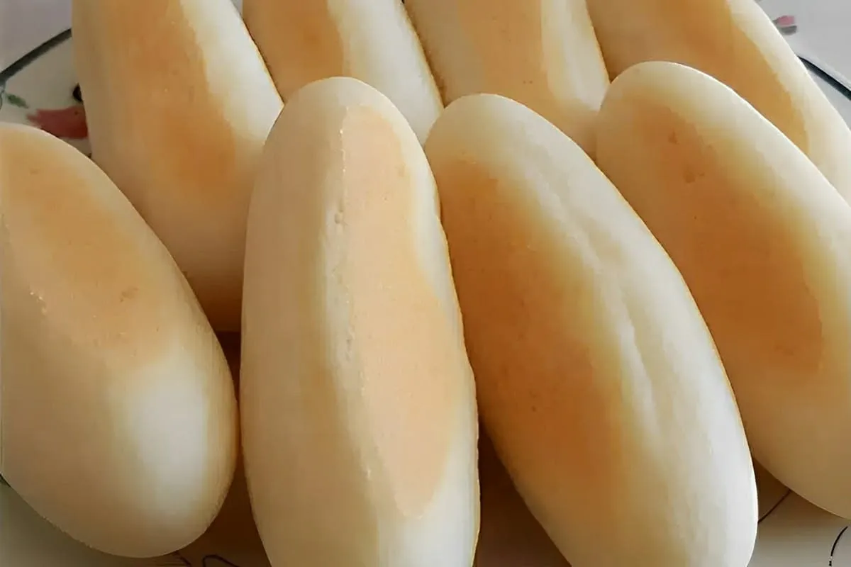 Pão de polvilho levinho e delicioso para o seu lanche da tar