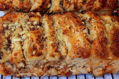 Pão de sardinha caseiro muito fácil e perfeito para o seu la