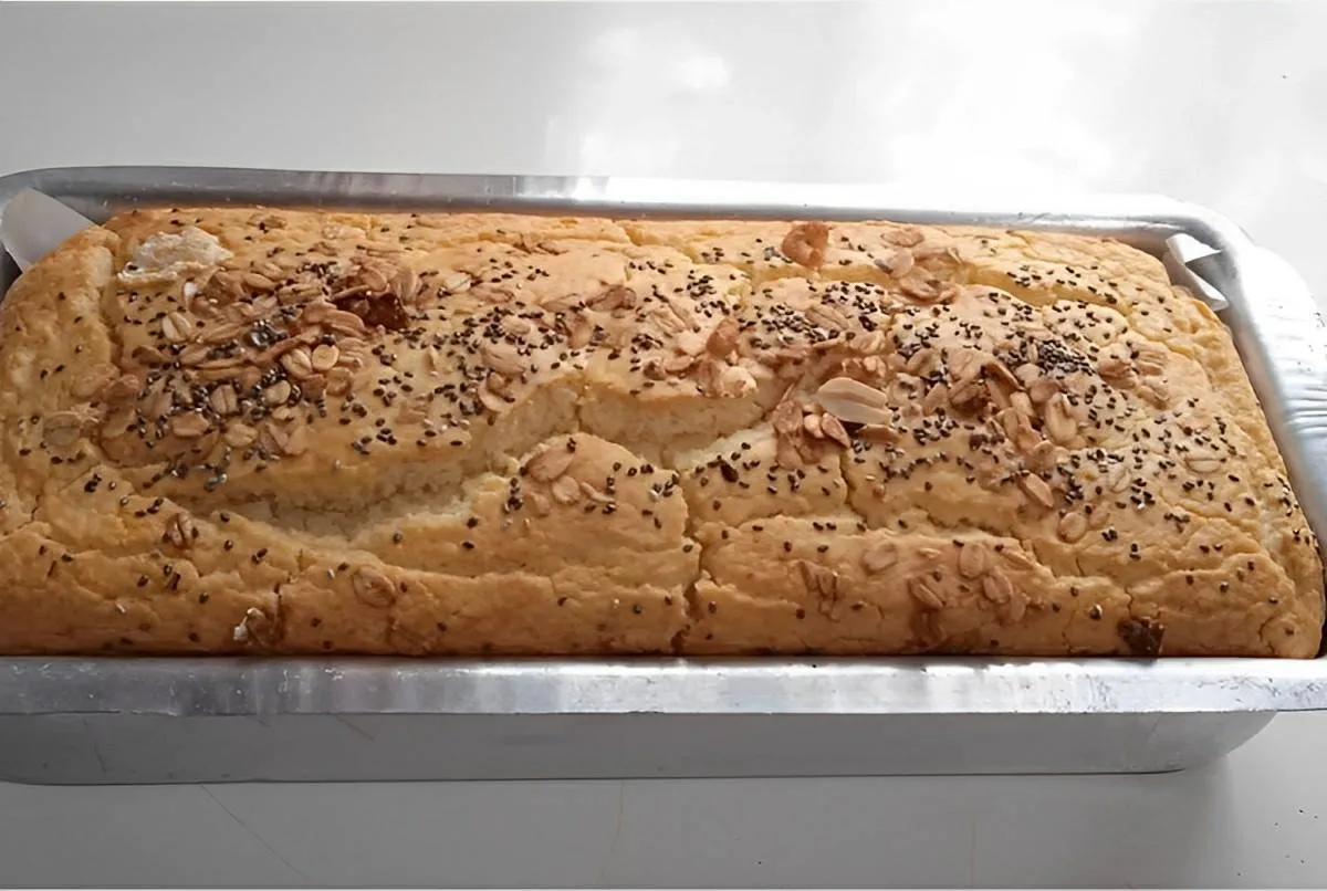 Pão de tapioca na forma fácil e delicioso para comer com caf
