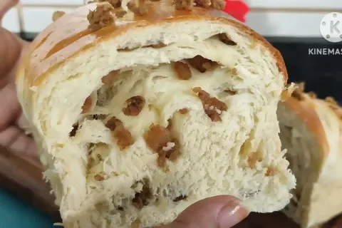 Pão de torresmo fofinho e delicioso para inovar na hora do s