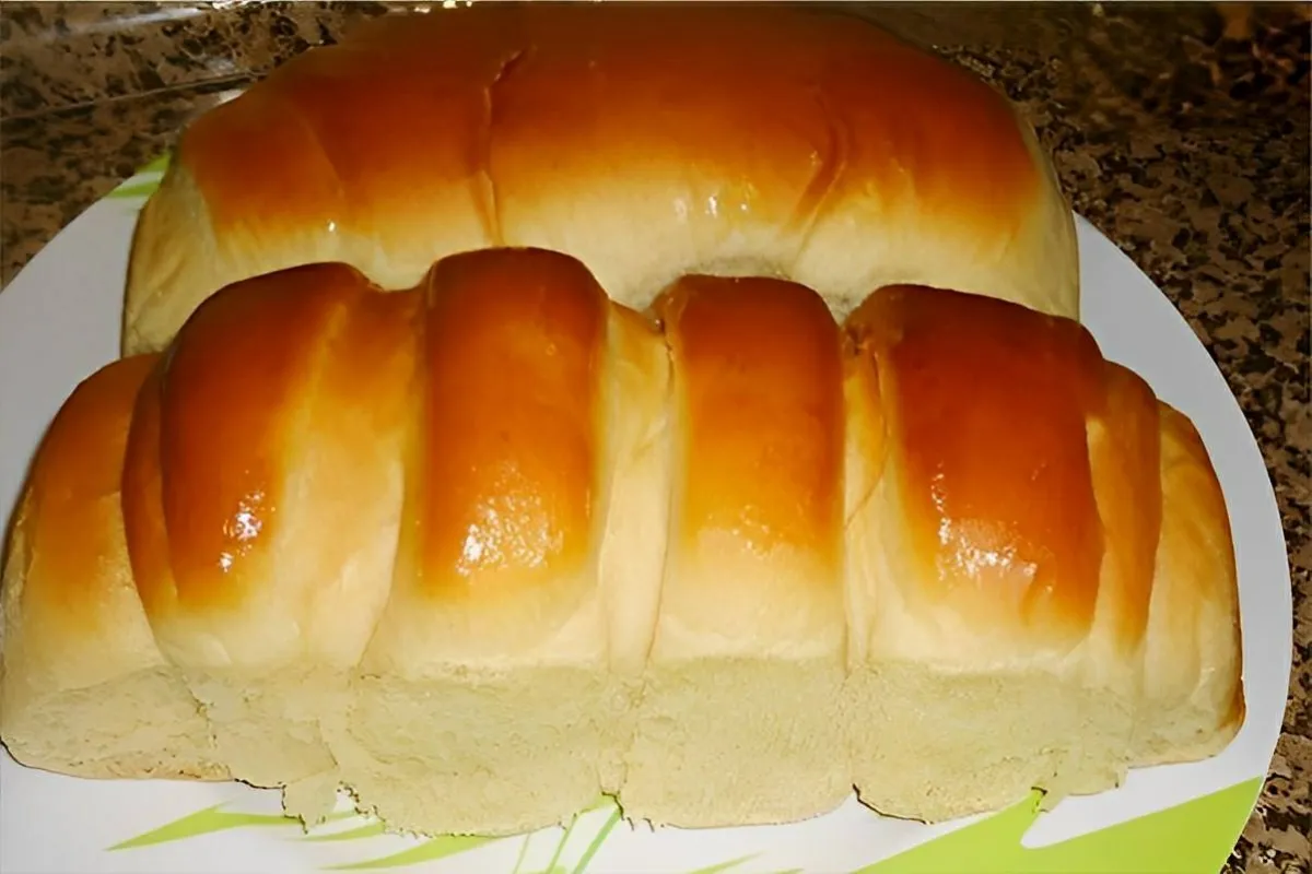 Pão doce caseiro receita bem simples e prática para fazer na