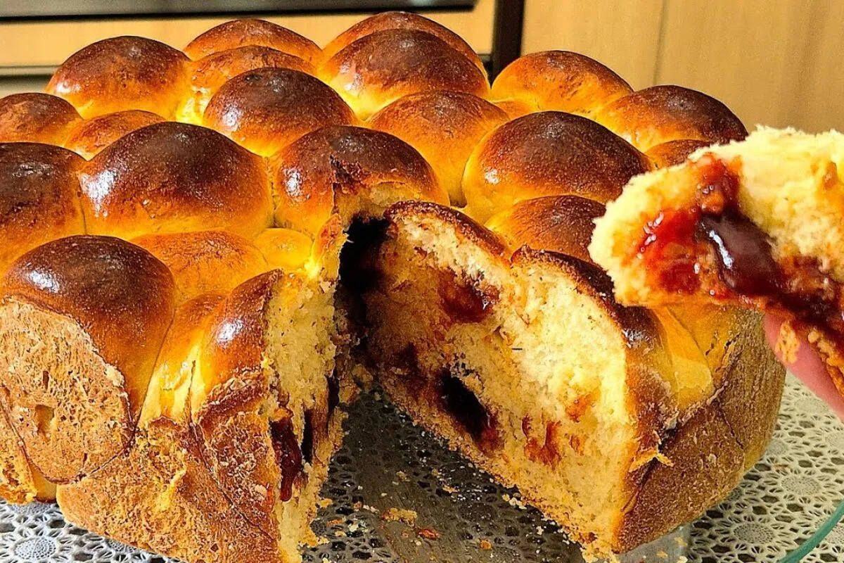 Pão doce com goiabada: acaba no mesmo dia de tão gostoso