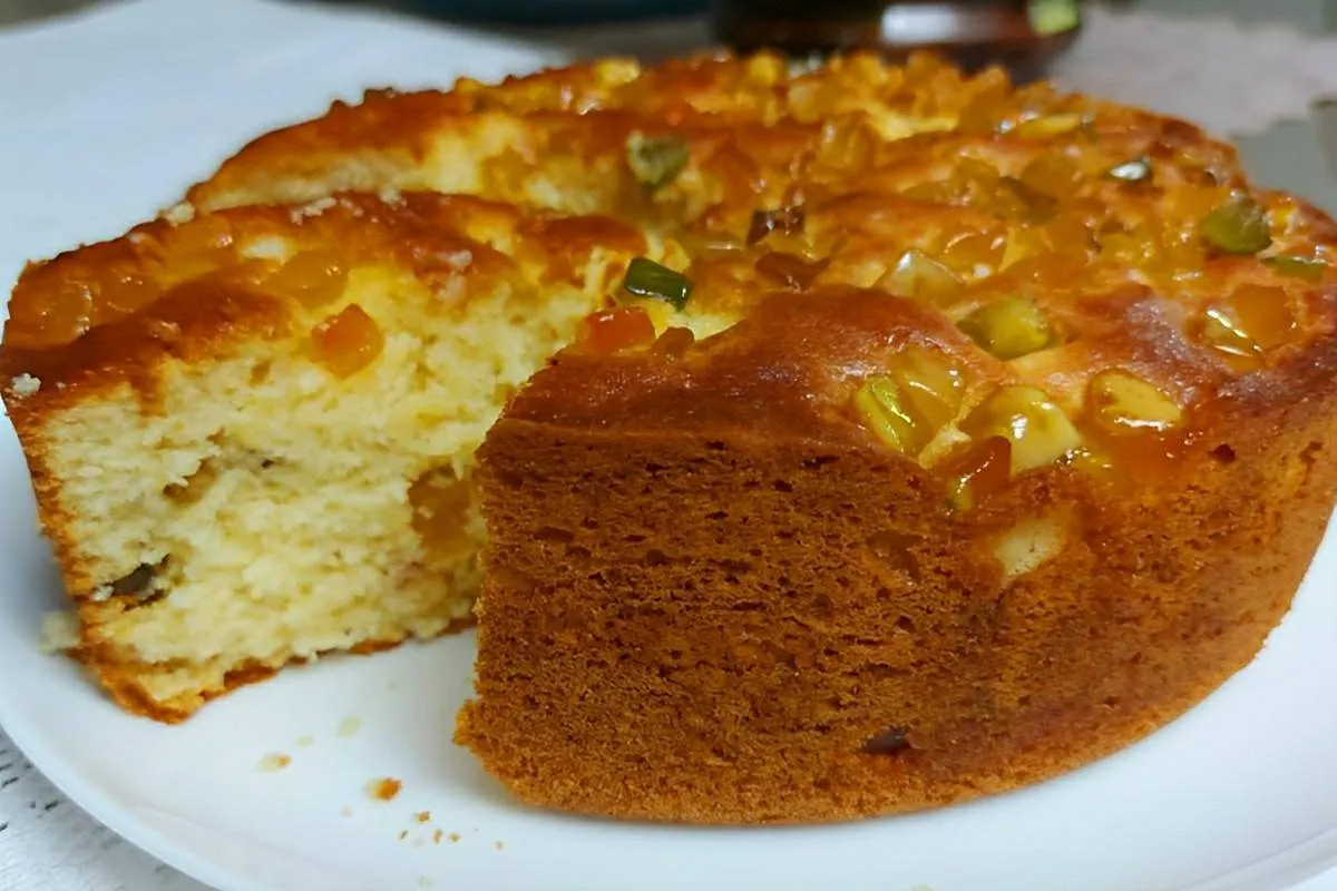 Pão doce rápido com frutas cristalizadas que não precisa sov