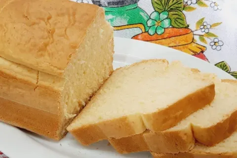 Pão grande de tapioca sem trigo e sem glúten que fica bem fo