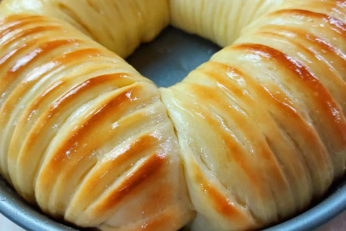 Pão novelo de lã já sai fatiado do forno e fica uma maravilh