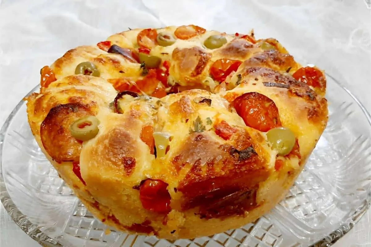 Pão recheado sem sovar muito fácil de fazer delicioso e perf