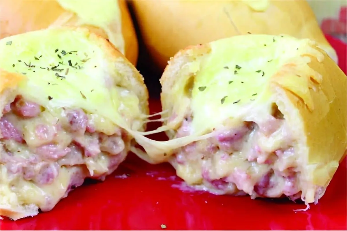 Pão recheado um lanche rápido e fácil para qualquer hora do