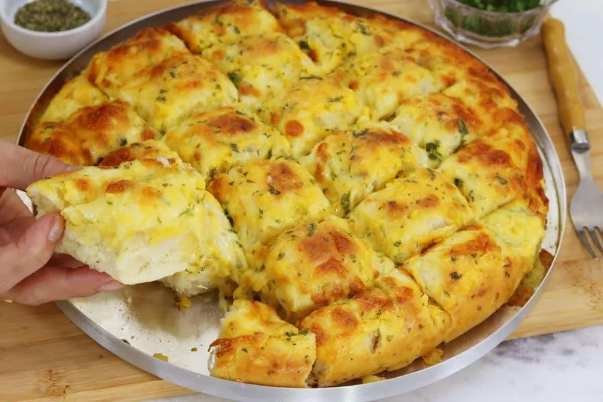 Pãozinho de alho caseiro delicioso para você fazer no churra