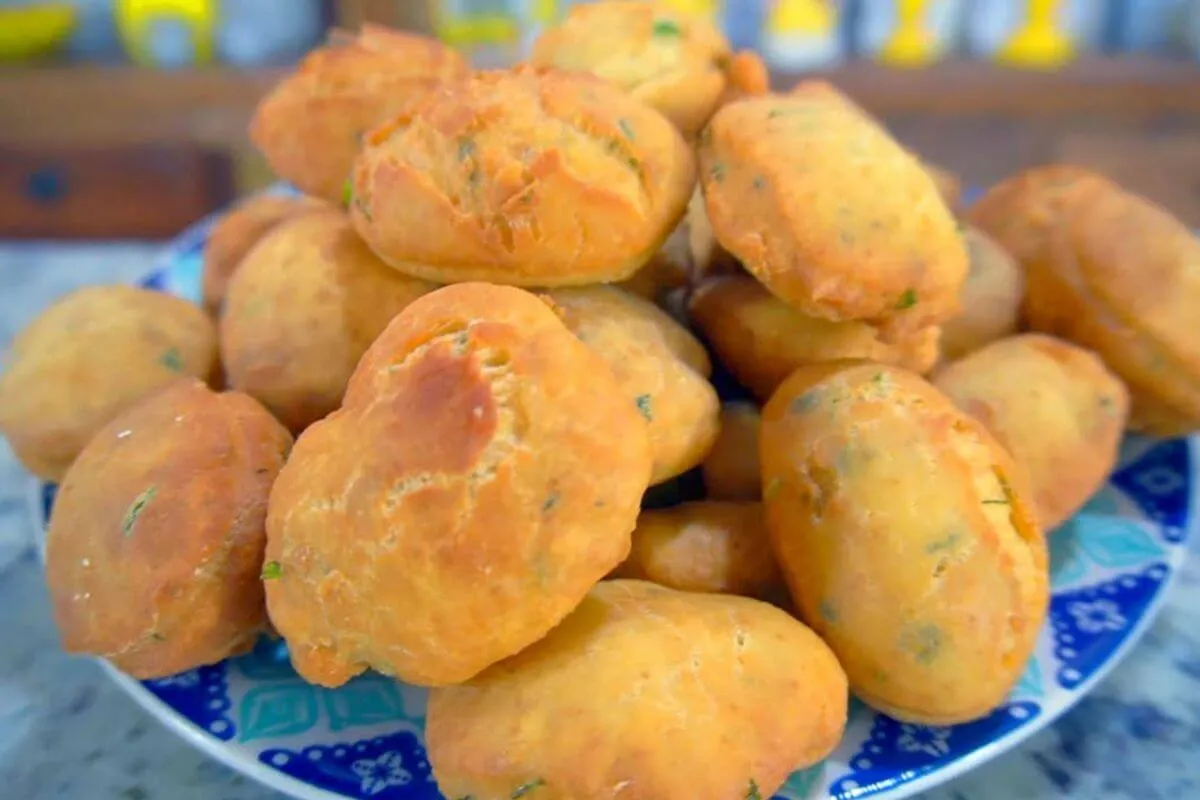Pãozinho de alho todo mundo vai adorar quando você fizer no