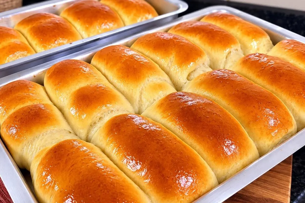 Pãozinho de cachorro quente fofinho e macio para você assar