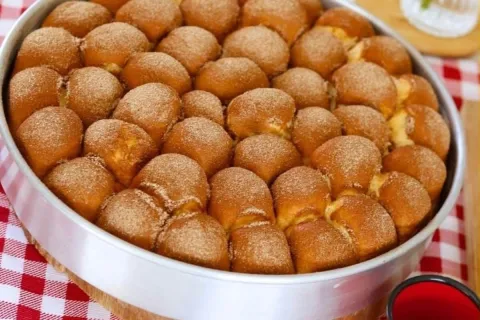 Pãozinho de canela macio e para deixar seu café da manhã ain